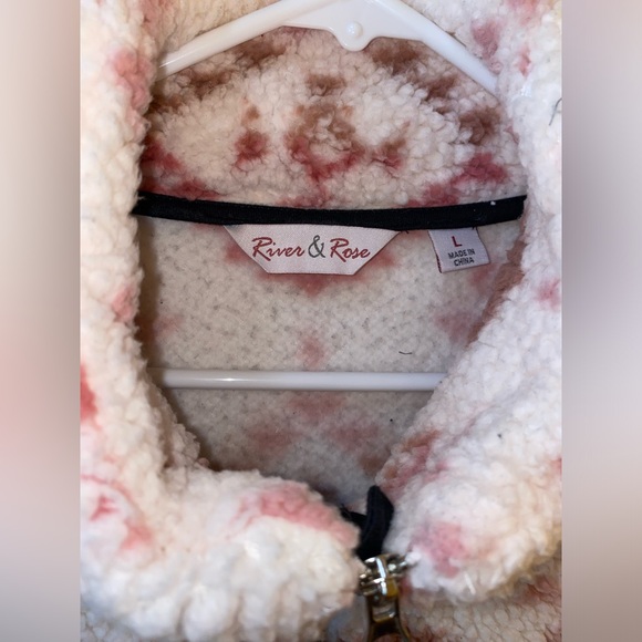 NWOT River & Rose Womens Sweatshirt Size Large - Picture 3 of 3